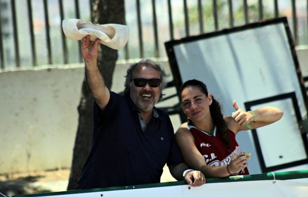 #BajoelManzanillo rinde homenaje póstumo a uno de los grandes del baloncesto almeriense, Pascual Sánchez Amador. Acaba de dejarnos con un balance de trabajo y éxitos que perdurará y se proyectaré en futuras generaciones de baloncestistas. Un referente y un ejemplo de lo que es el trabajo de club, donde llegó a contar con más de un millar de jugadores.