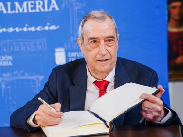 Ambrosio Sánchez, figura entrañable para el mundo del deporte y de la información almeriense